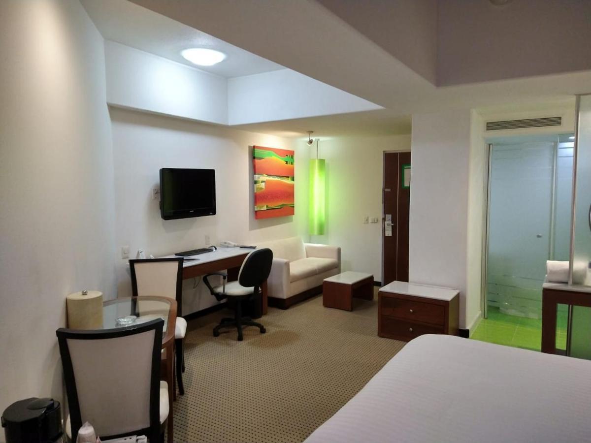 Hotel & Suites Bel Air Business Саламанка Екстер'єр фото