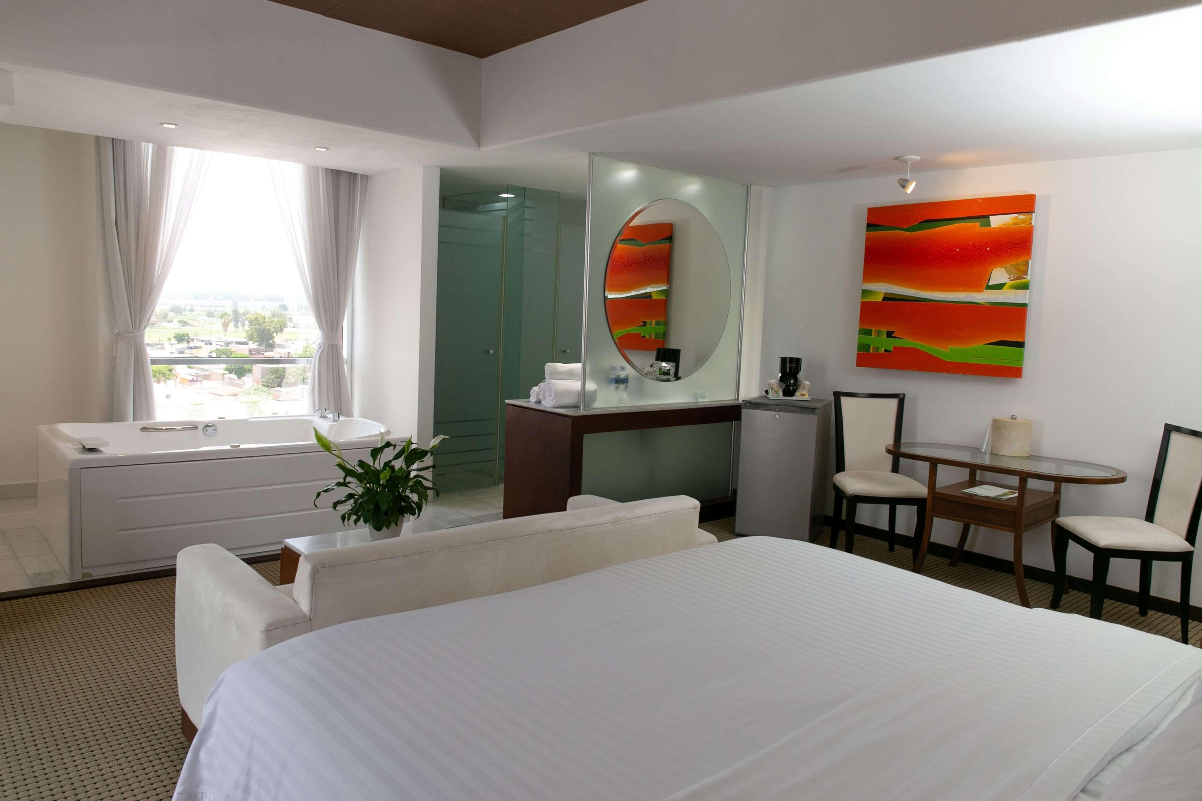 Hotel & Suites Bel Air Business Саламанка Екстер'єр фото