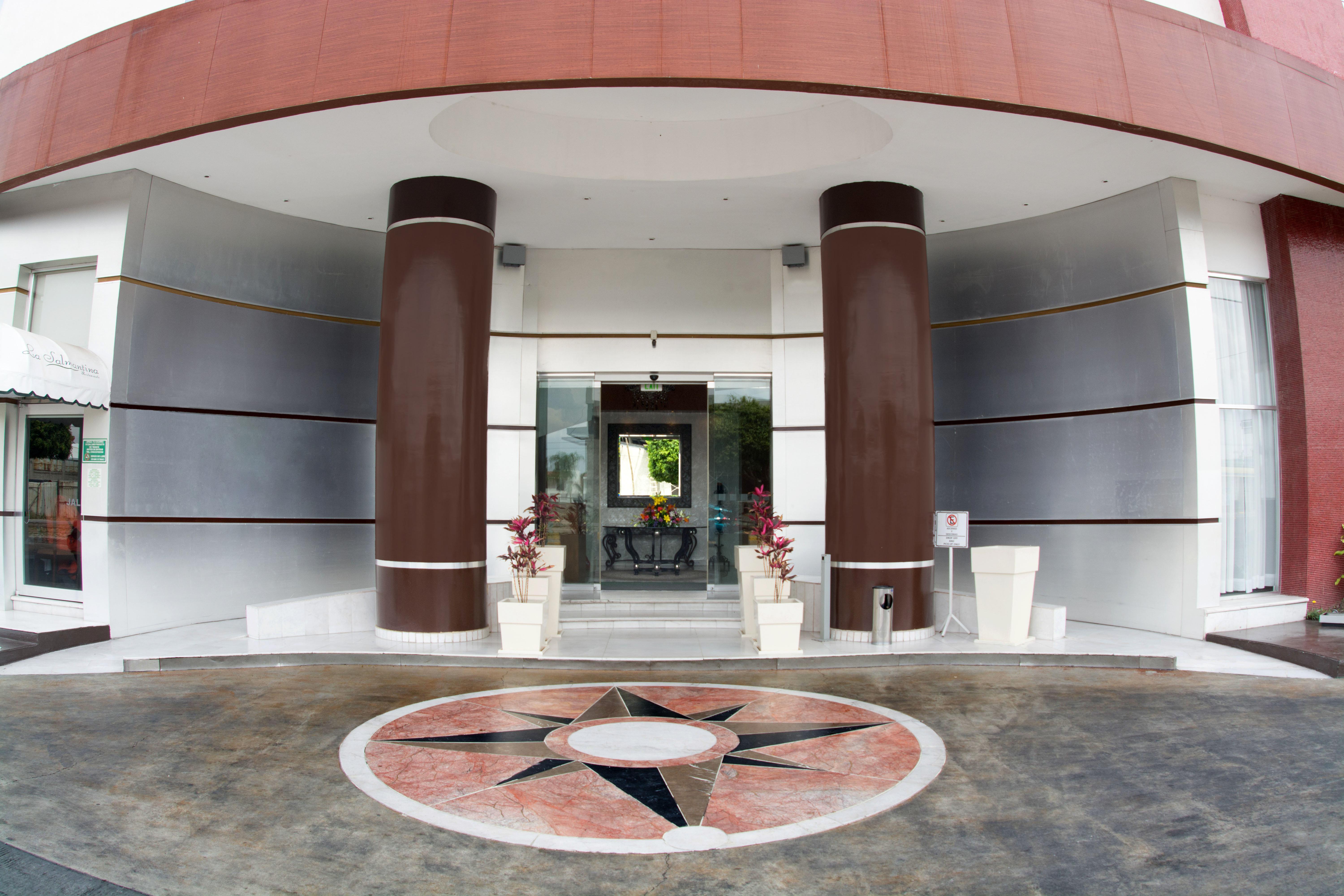 Hotel & Suites Bel Air Business Саламанка Екстер'єр фото